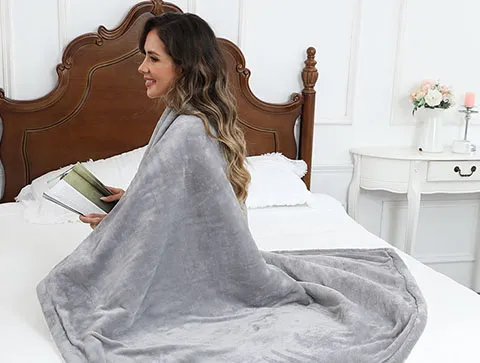 Flanela elétrica sob o cobertor